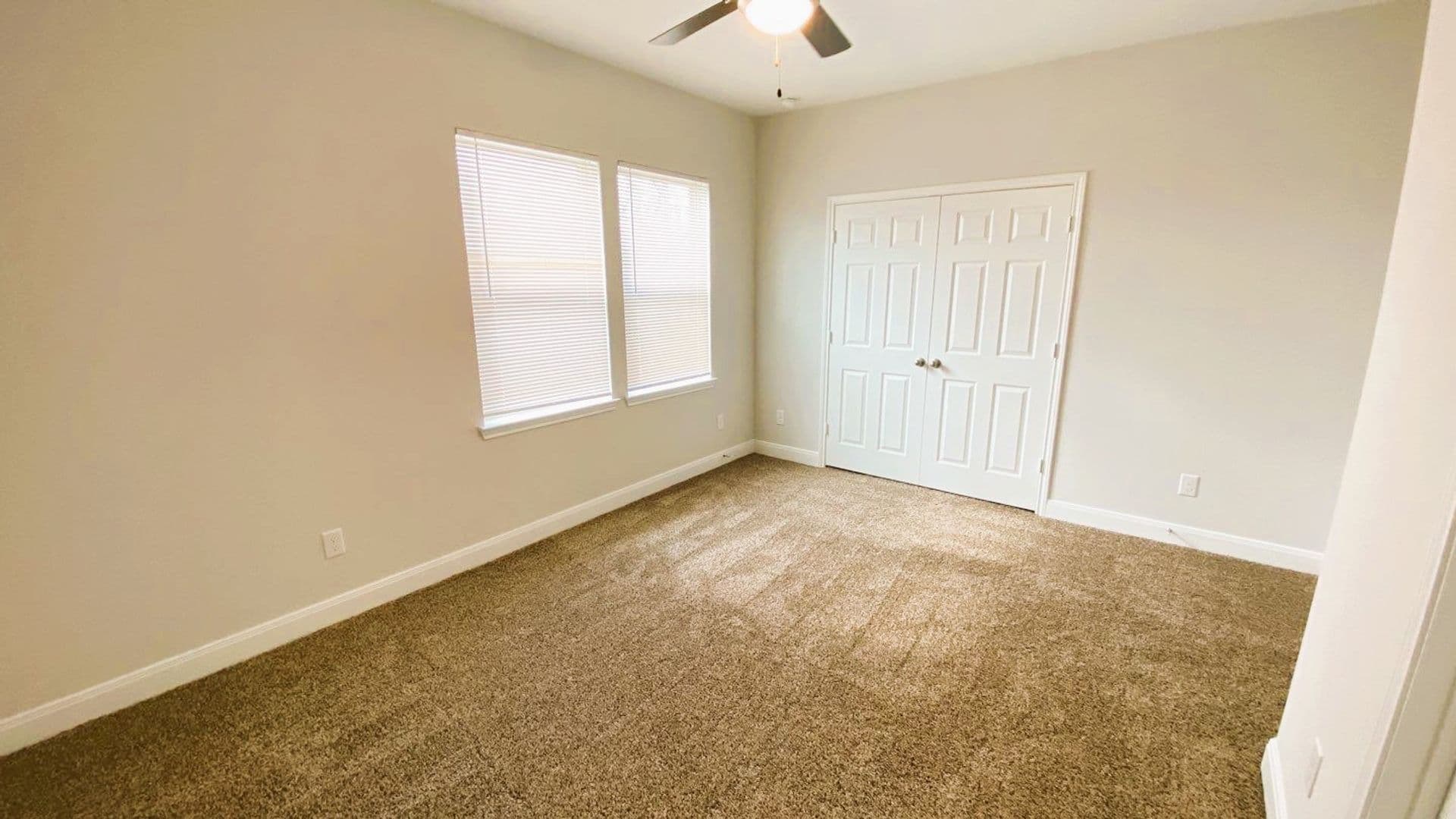 Houston Apartment: 8237 Locksley Rd.