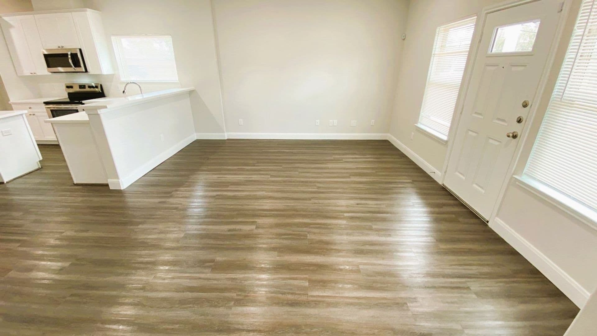 Houston Apartment: 8237 Locksley Rd.
