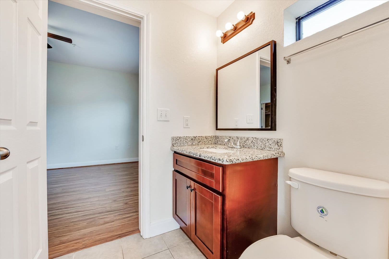 Houston Apartment: 10102 Neuens Rd