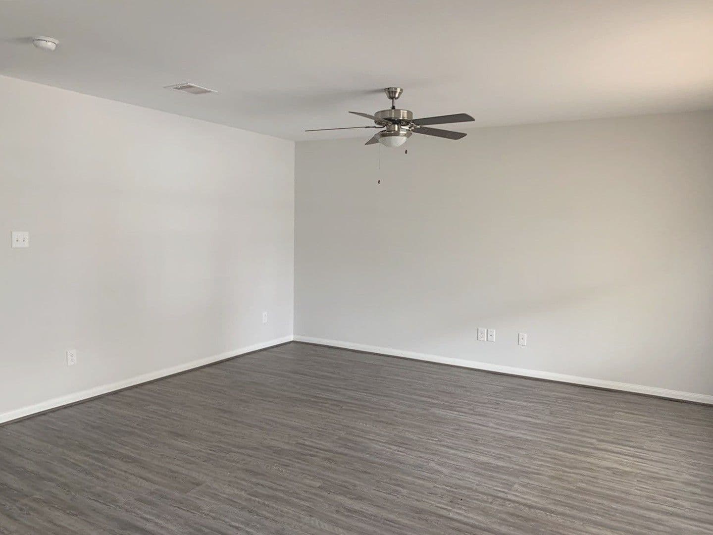 Houston House: 7801 Angus St.