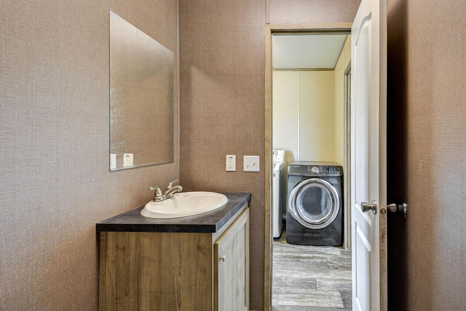 Conroe Apartment: 2245 Ben Blvd