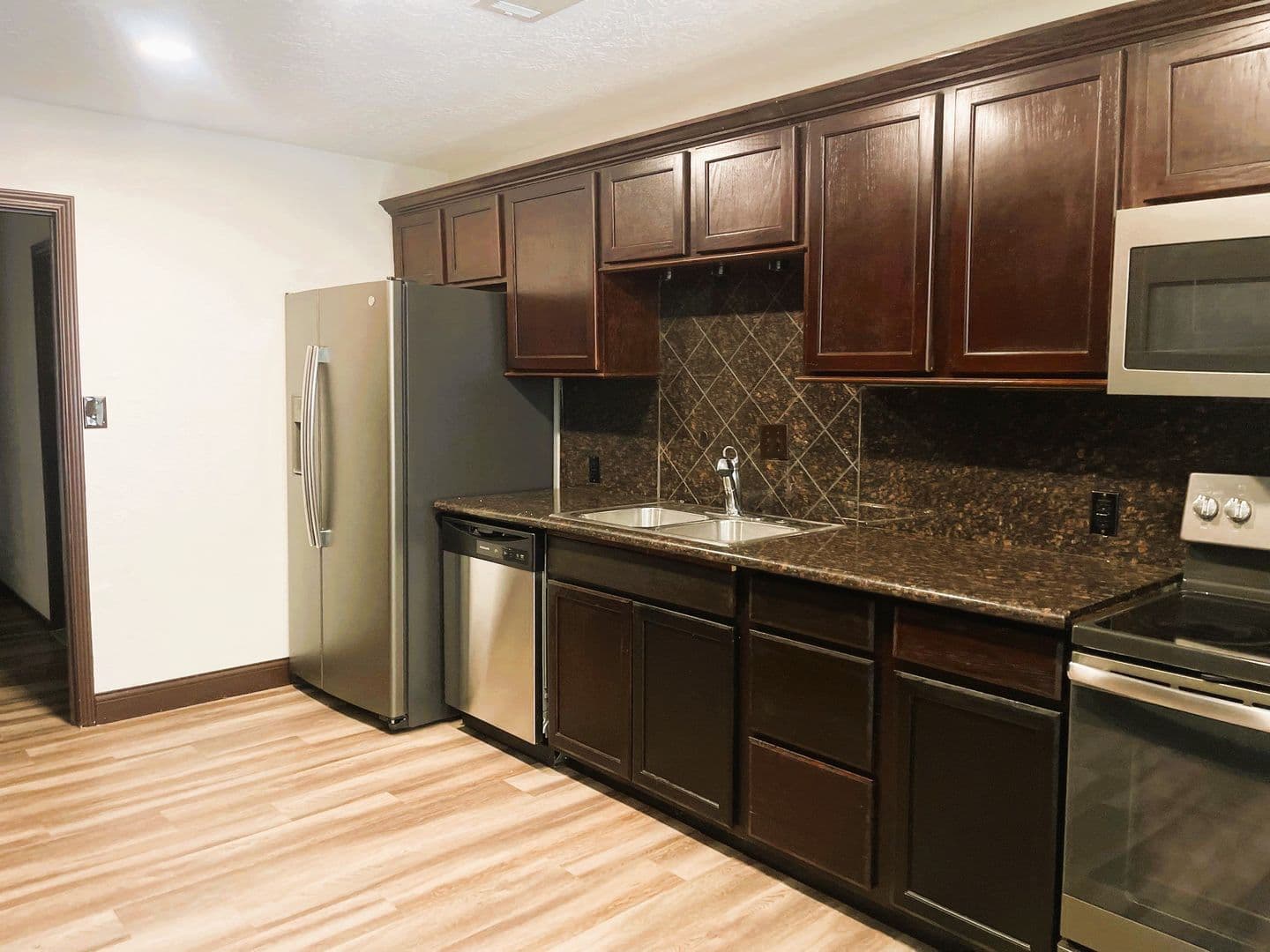 Dickinson House: 3112 Timber Ln