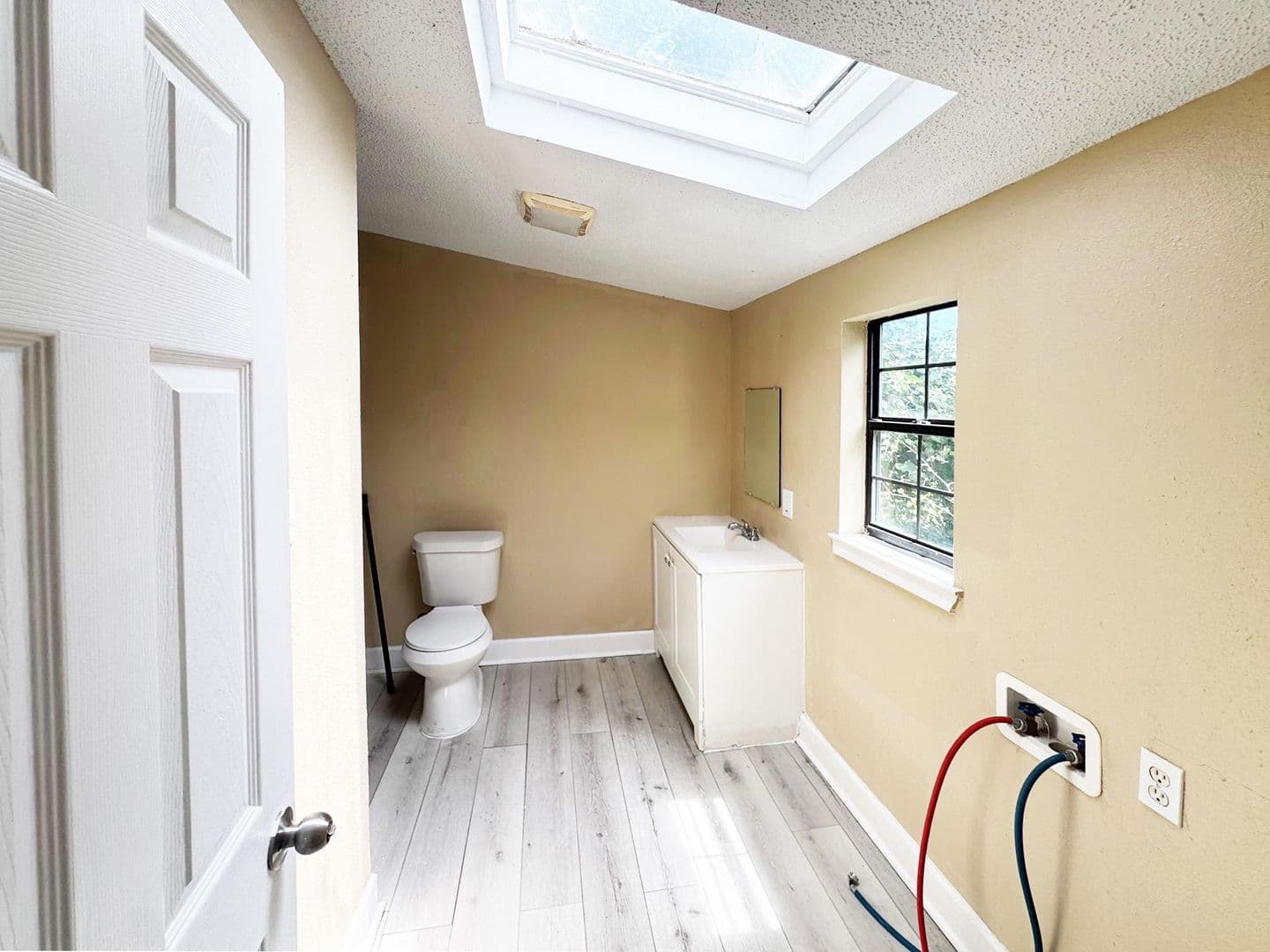 Galveston House: 3621 Winnie St