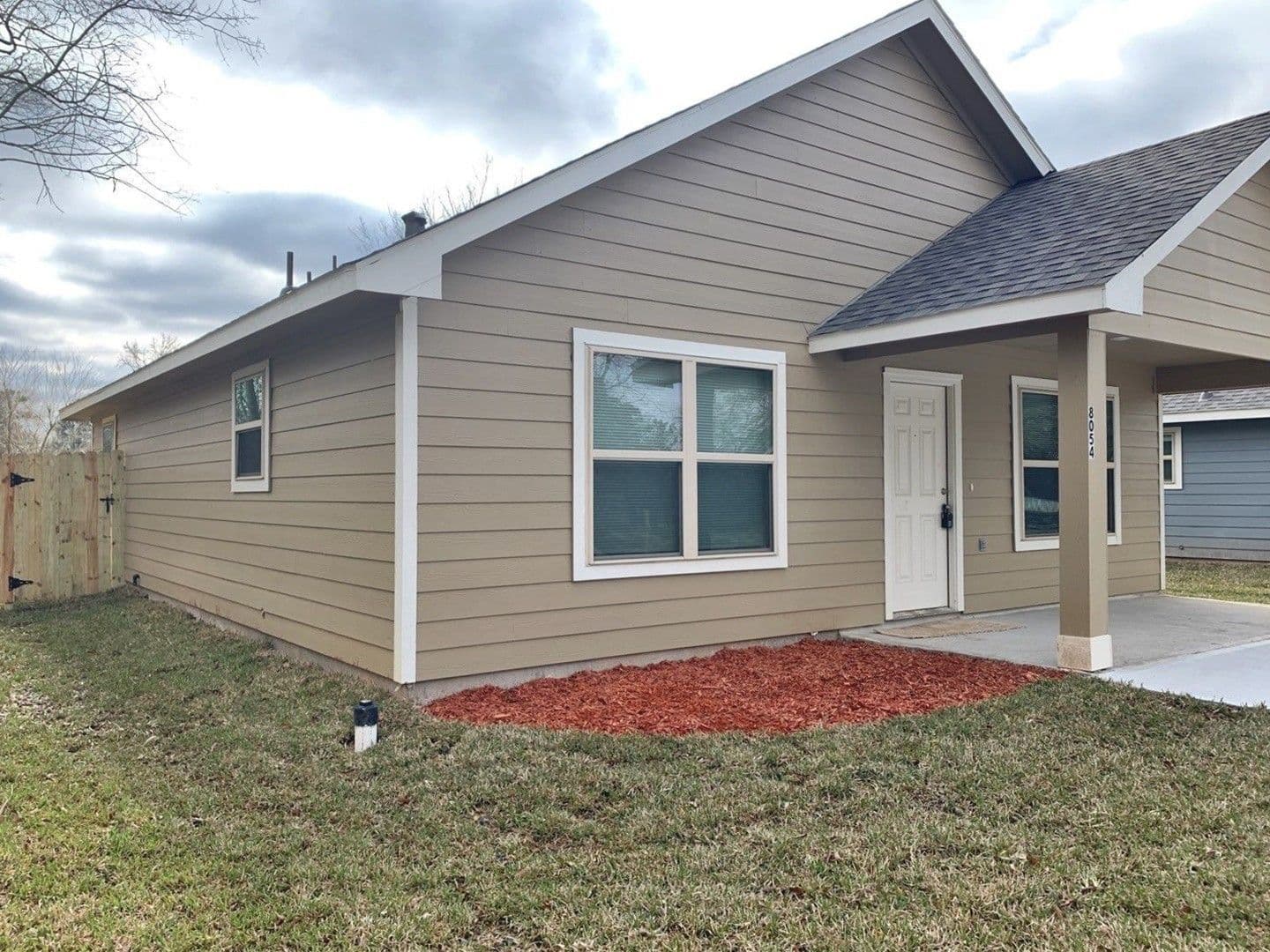 Houston House: 7801 Angus St.