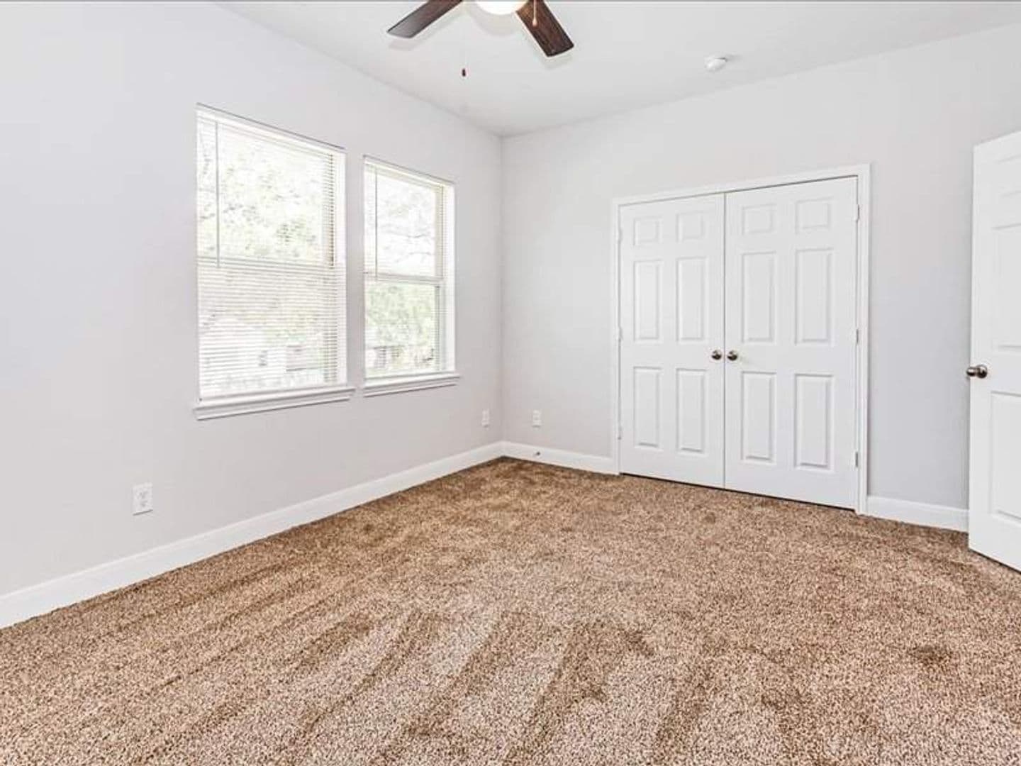 Houston Apartment: 9314 Sundown