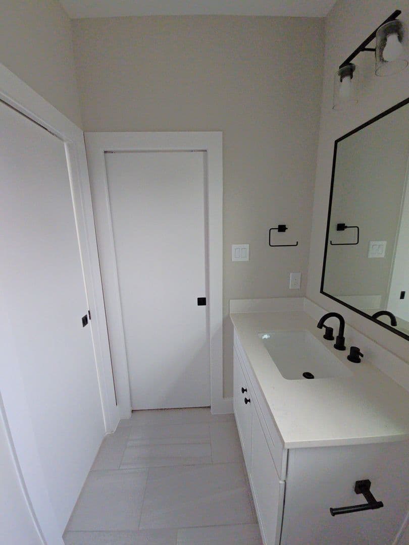 Houston House: 3206 Bostic St.