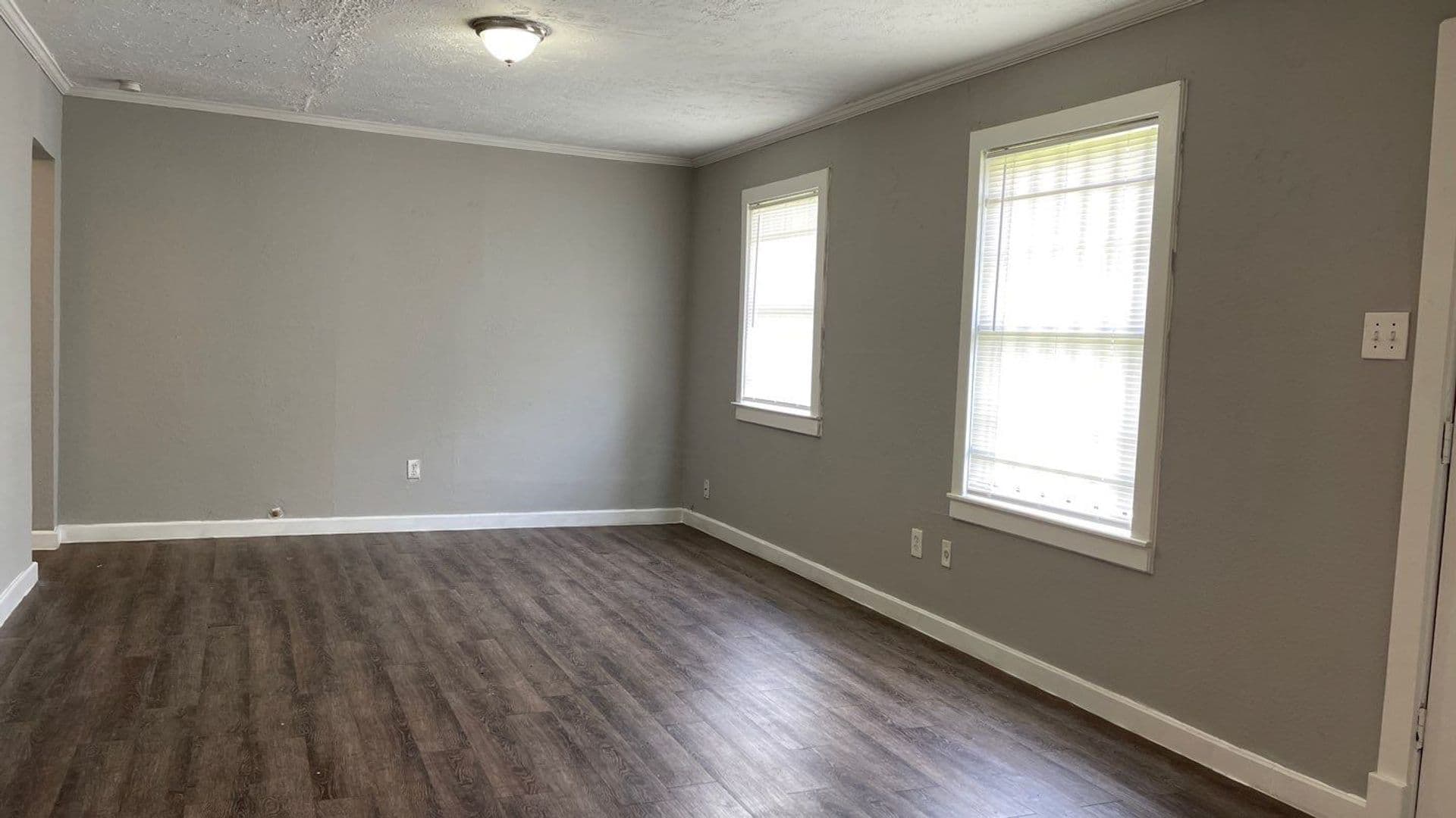 Houston House: 8303 Saint Lo