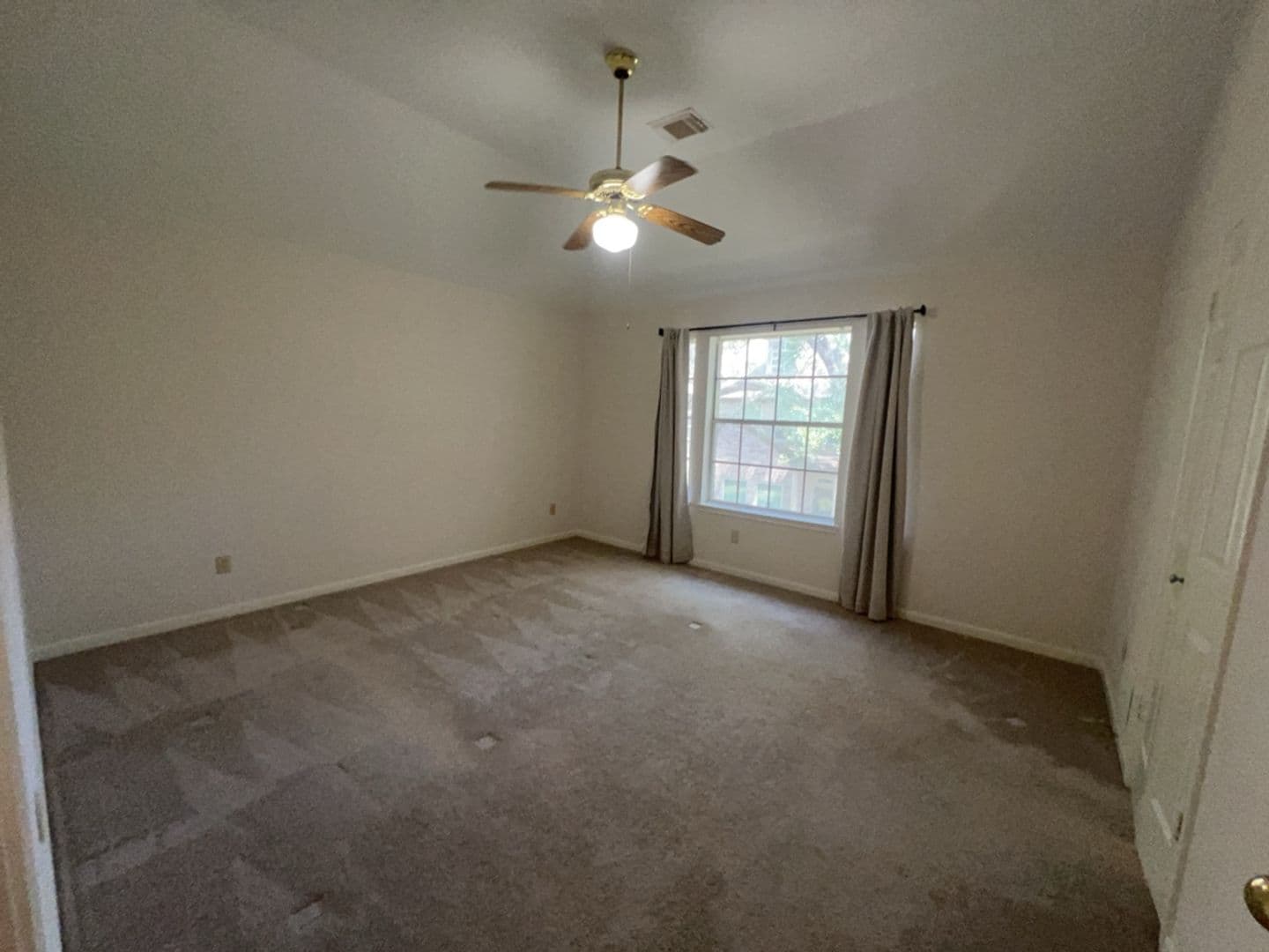 Houston House: 2136 Gemini St