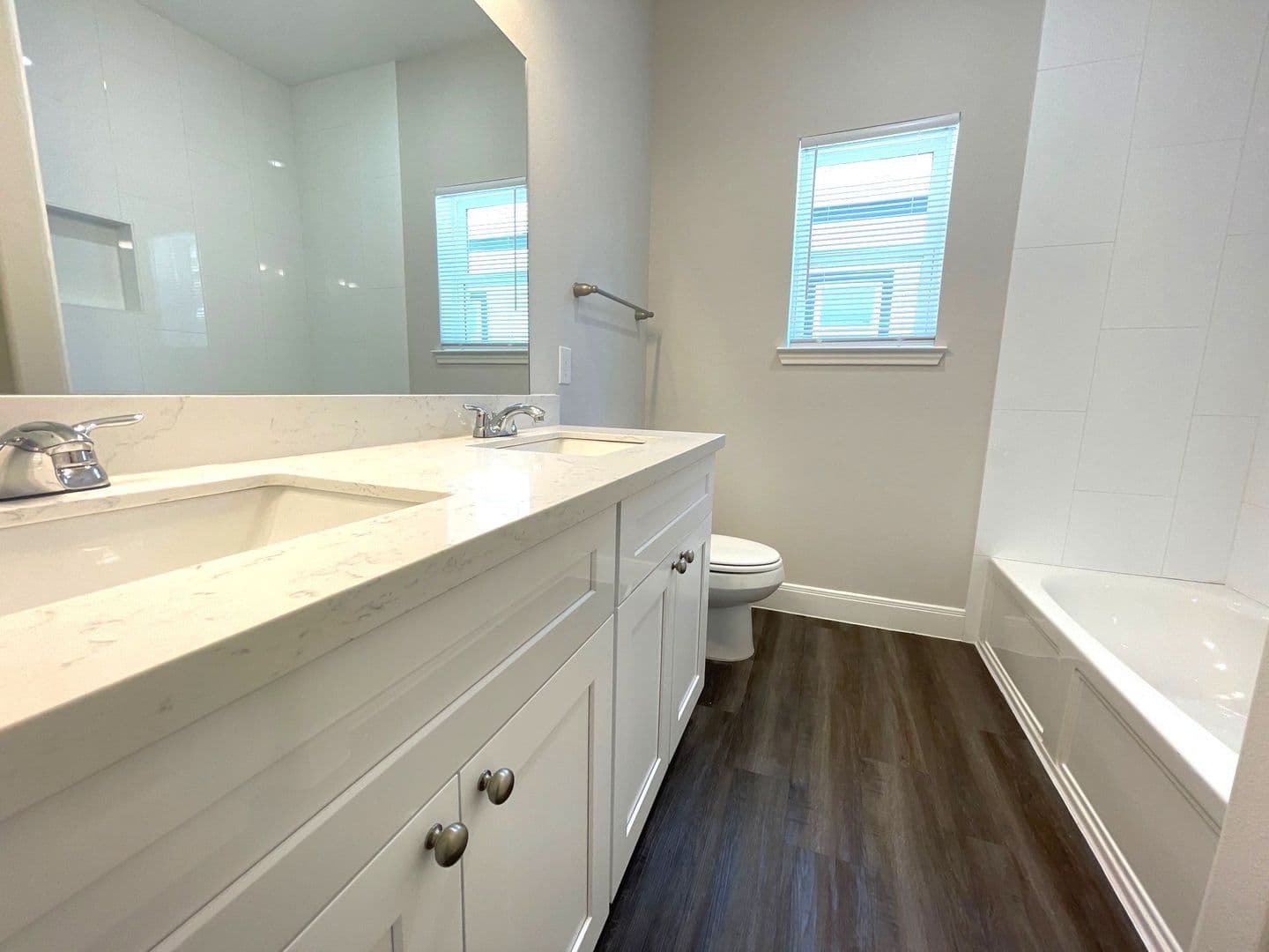 Houston Apartment: 9327 Camay Dr.