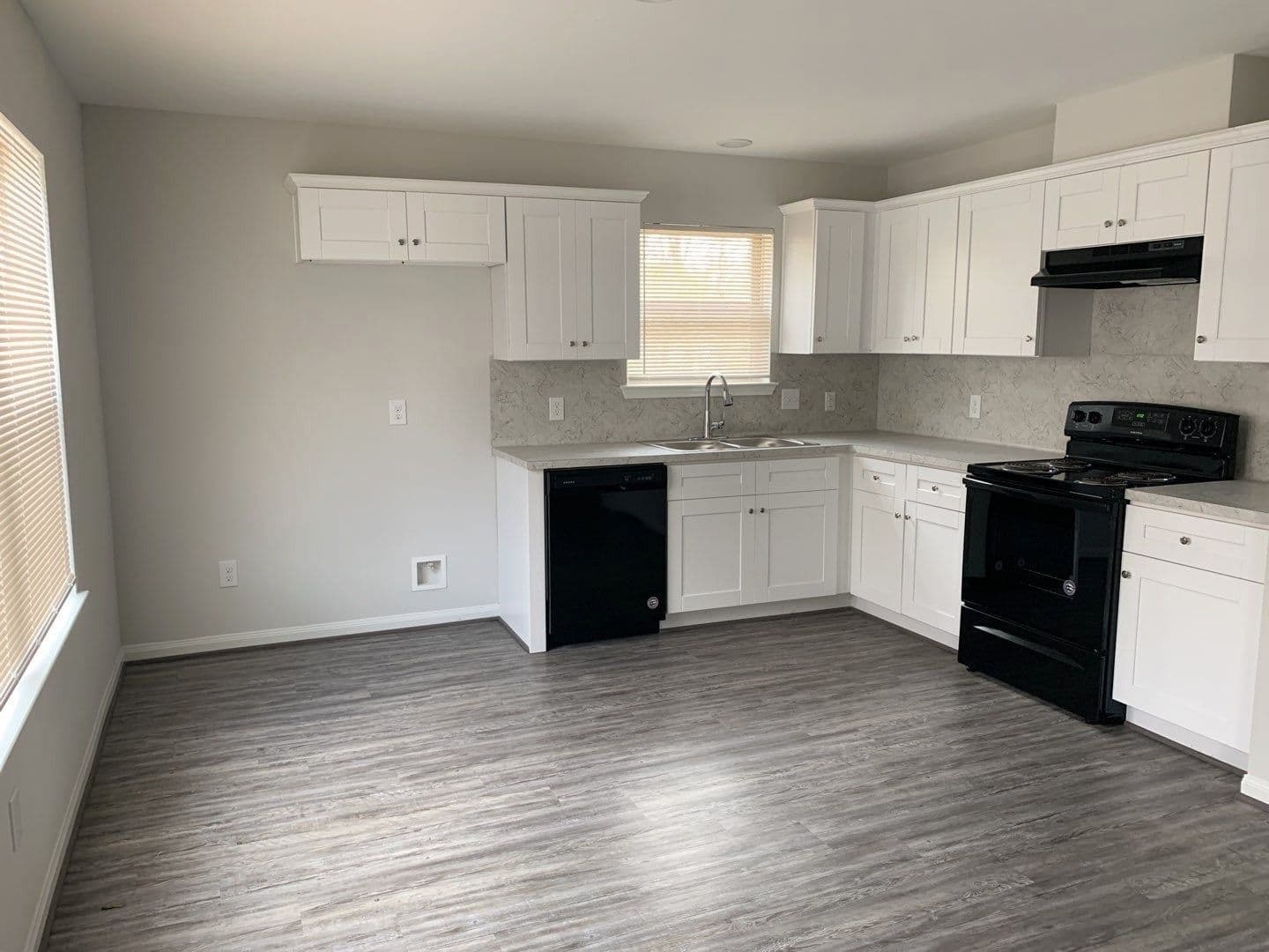 Houston House: 7801 Angus St.