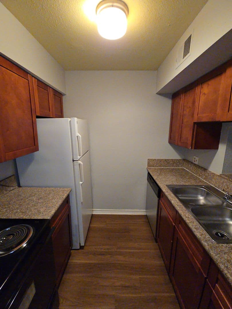 Houston Apartment: 12634 Ashford Meadow Dr #1