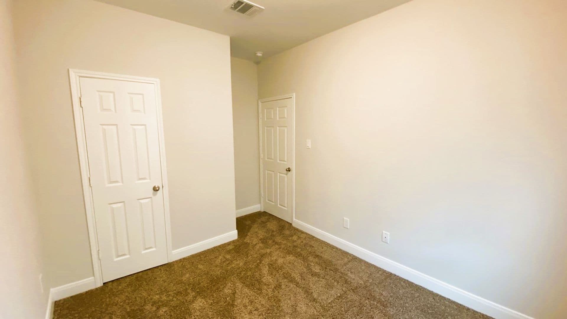 Houston Apartment: 8237 Locksley Rd.