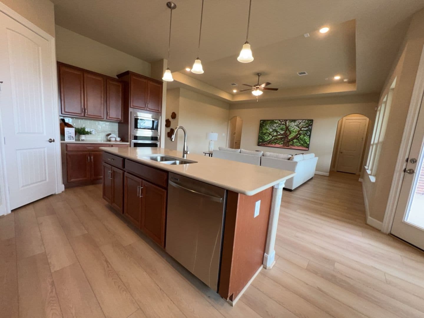 Manvel House: 5602 Caracara St