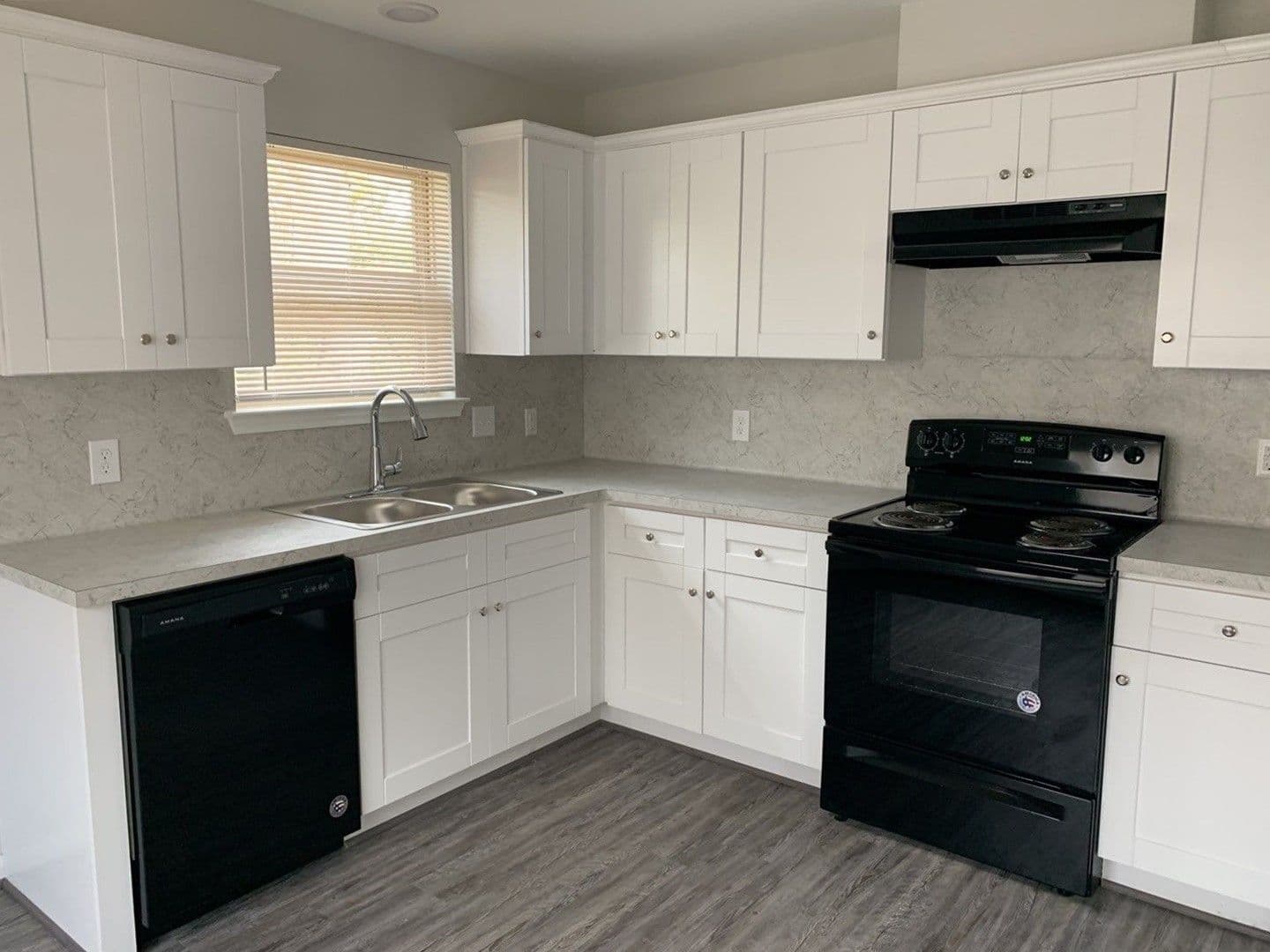 Houston House: 3902 Bennington Street