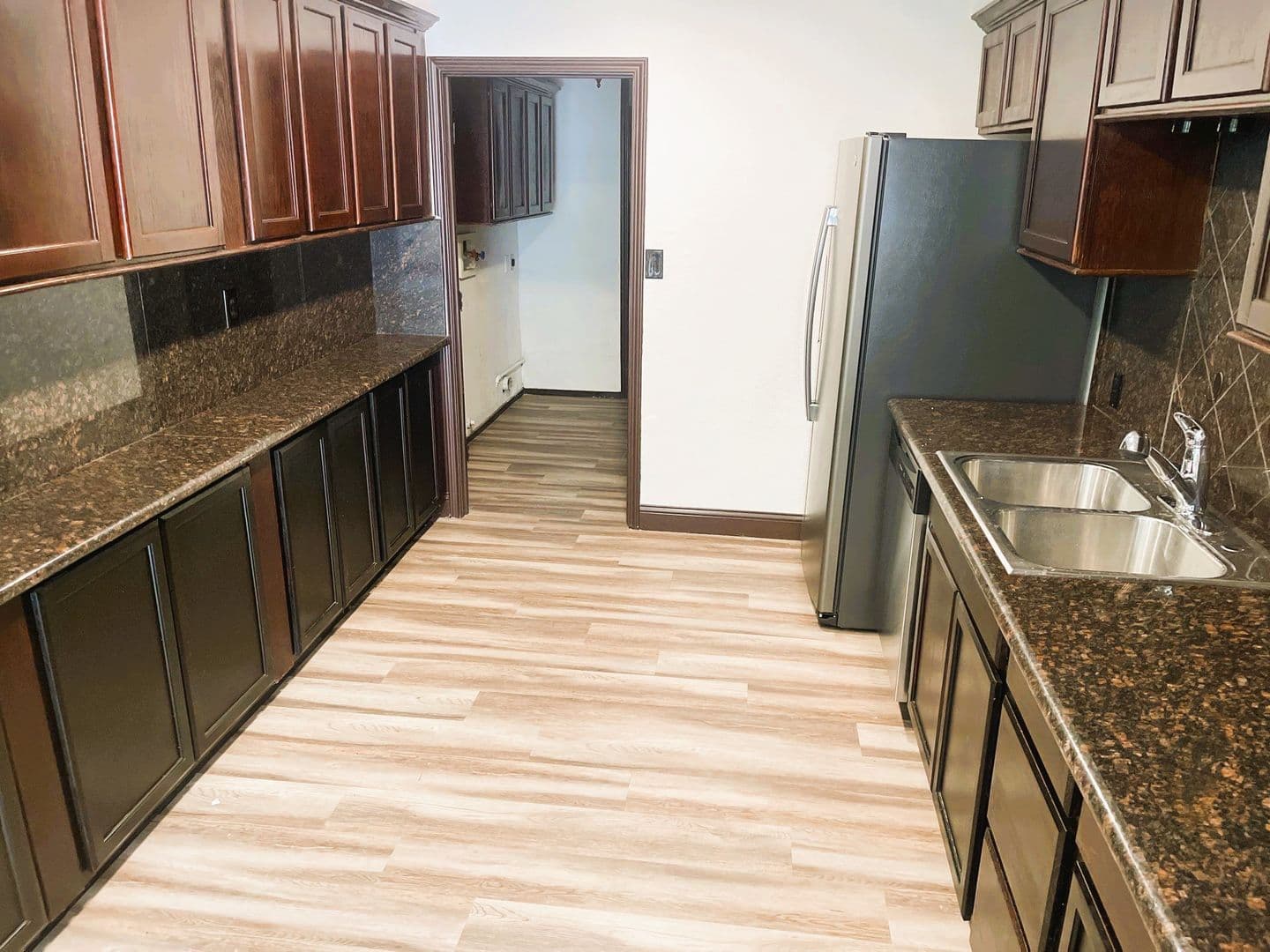 Dickinson House: 3112 Timber Ln