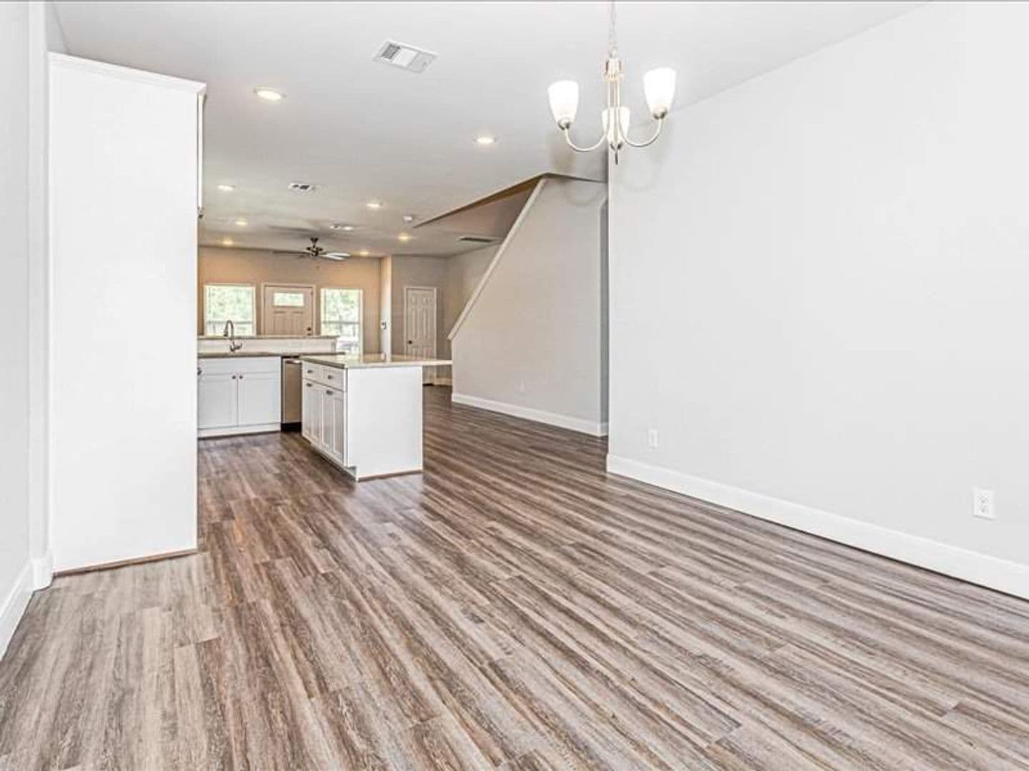 Houston Apartment: 9314 Sundown