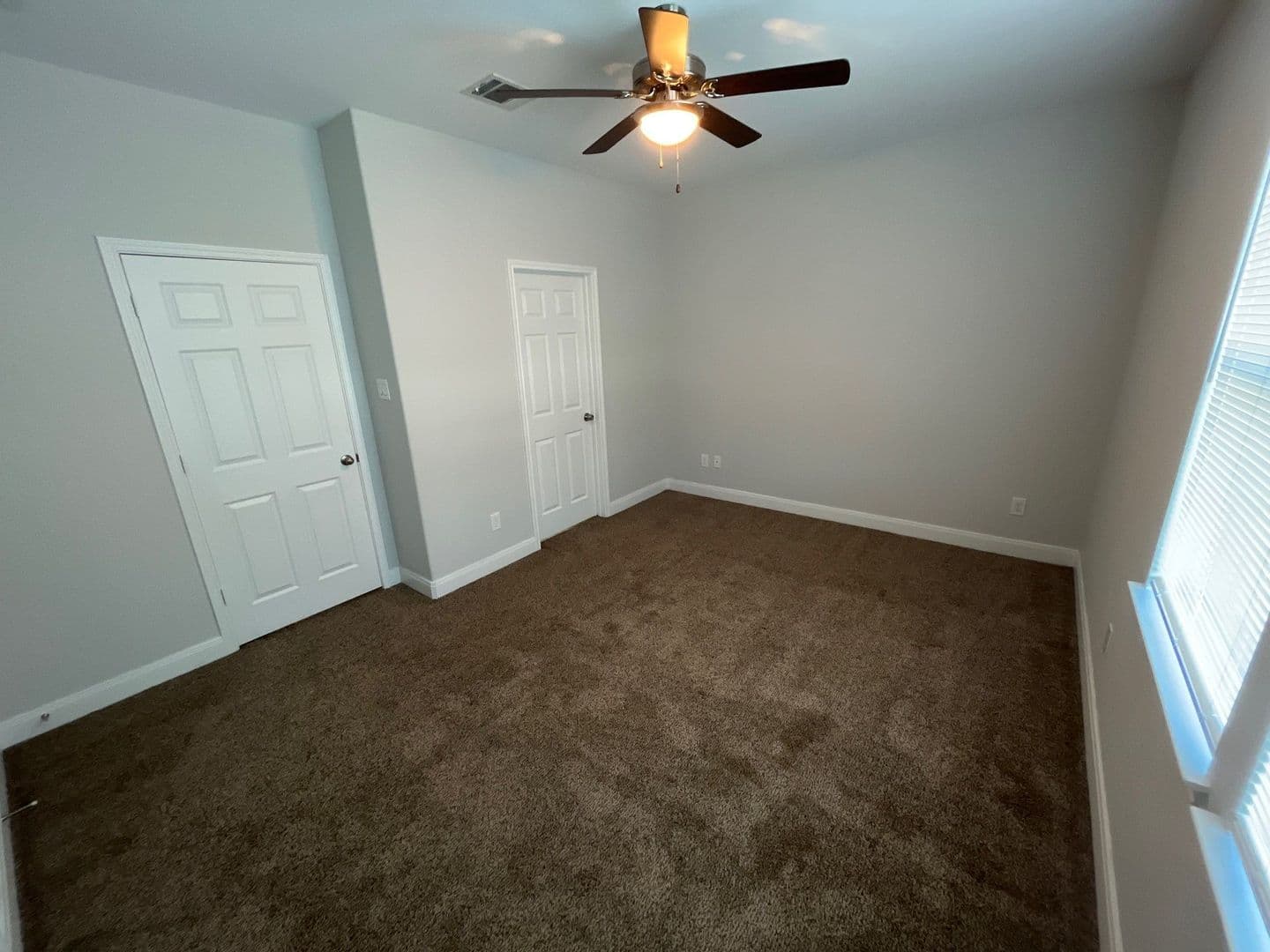 Houston Apartment: 832 Elkhart St A&B
