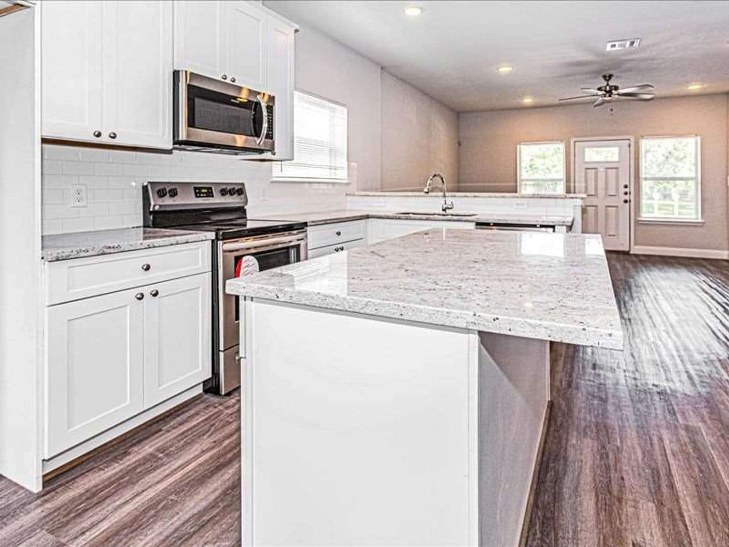Houston Apartment: 9314 Sundown