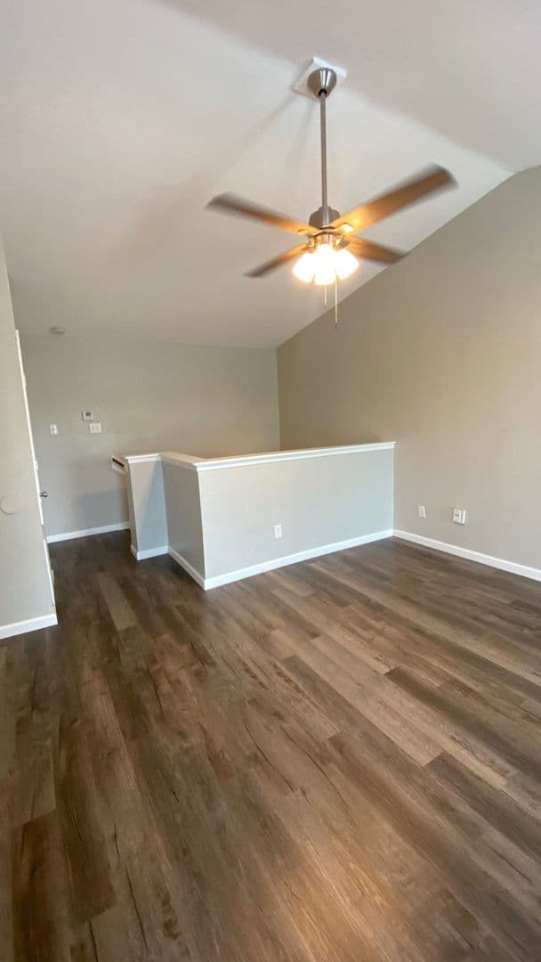 Houston House: 6633 W Airport Blvd #1308