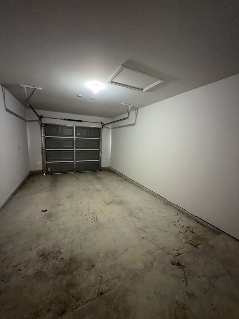 Willis Apartment: 501 Hines Ave