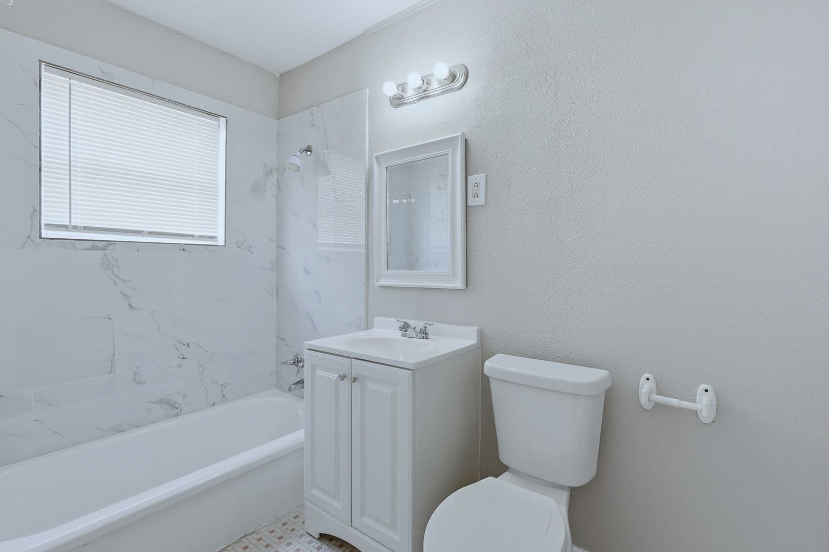 Texas City House: 1226 5th Avenue N