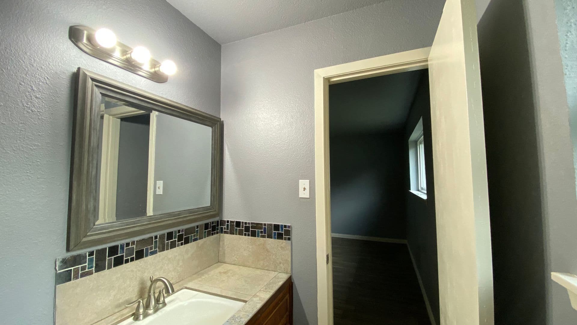 Houston House: 11910 Hunkler Dr.