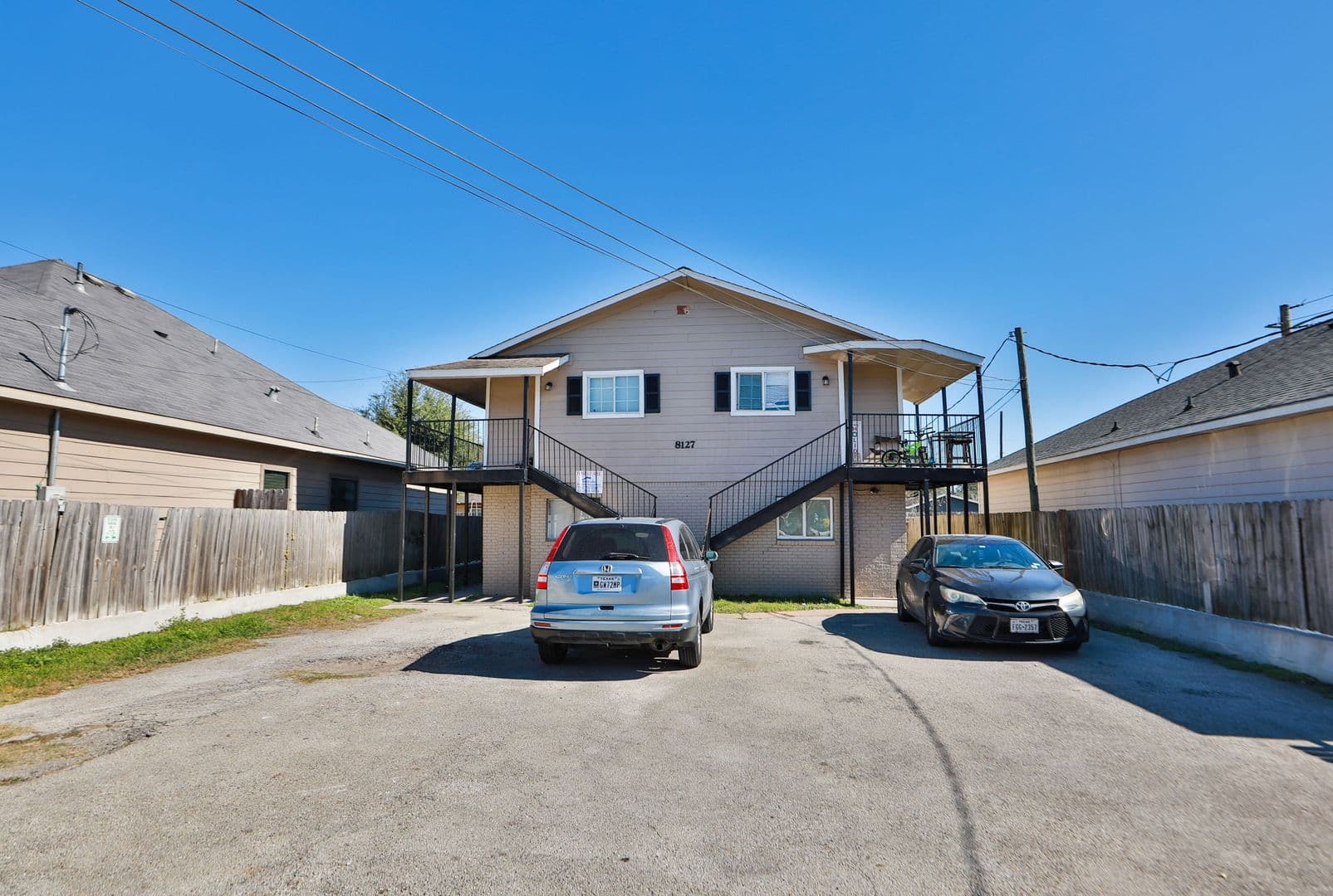 Houston House: 8127 Colonial Ln Unit 2