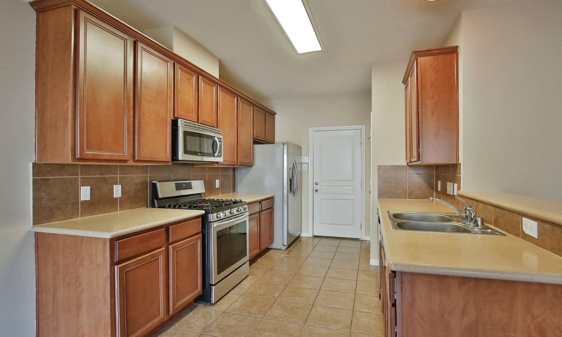 Houston Townhome: 8327 Cassidy Creek