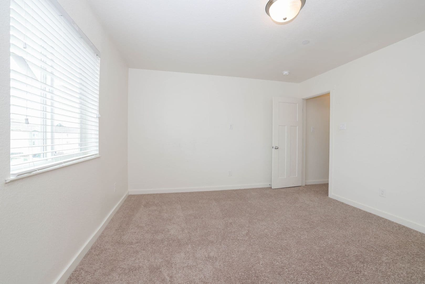 Spring House: 21155 Gosling Rd 14-D