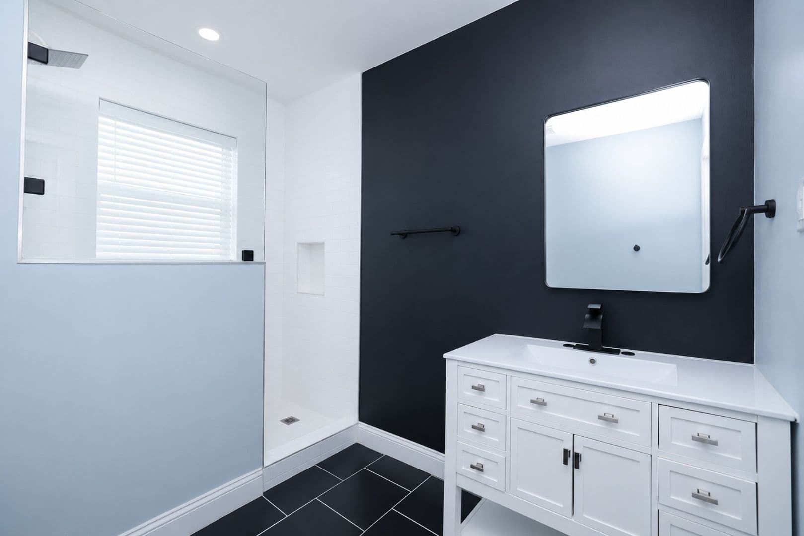 Houston House: 4116 Linn St Unit B