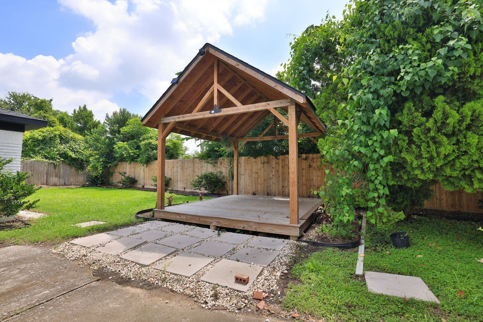 Houston House: 4116 Linn St Unit B