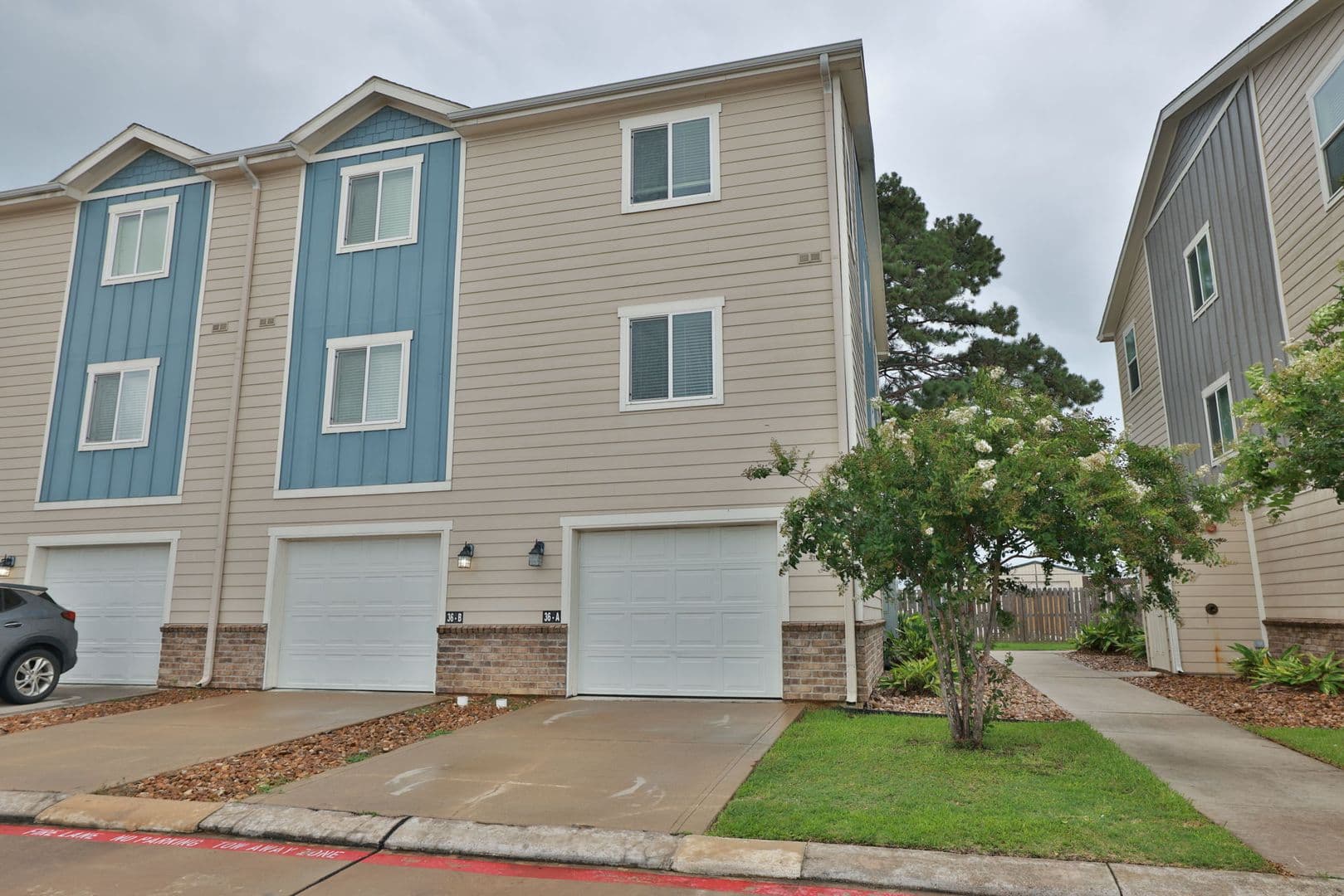 Spring House: 21155 Gosling Rd 36B