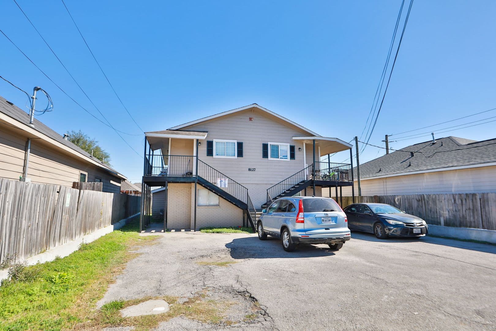 Houston House: 8127 Colonial Ln Unit 2