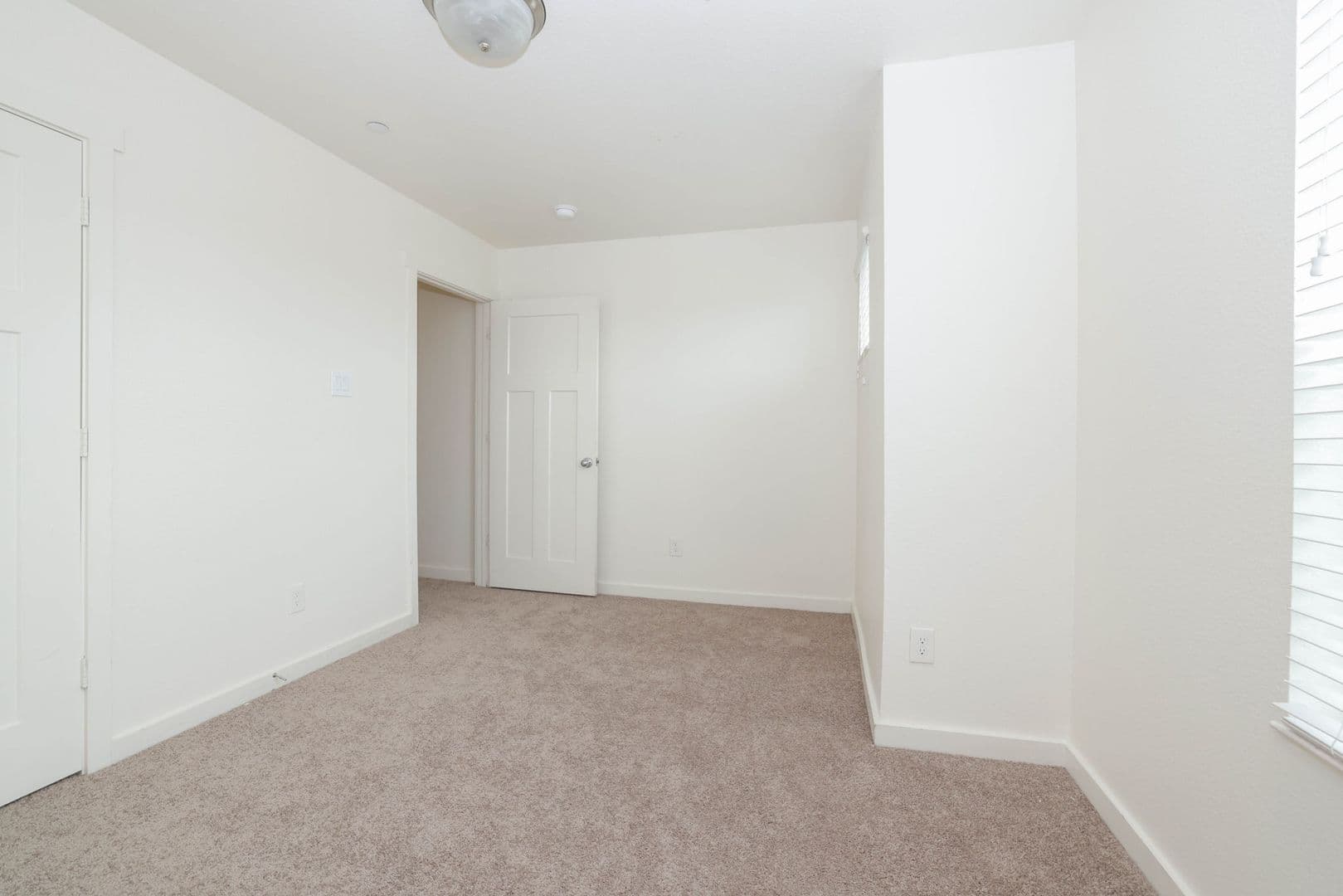 Spring House: 21155 Gosling Rd 14-D