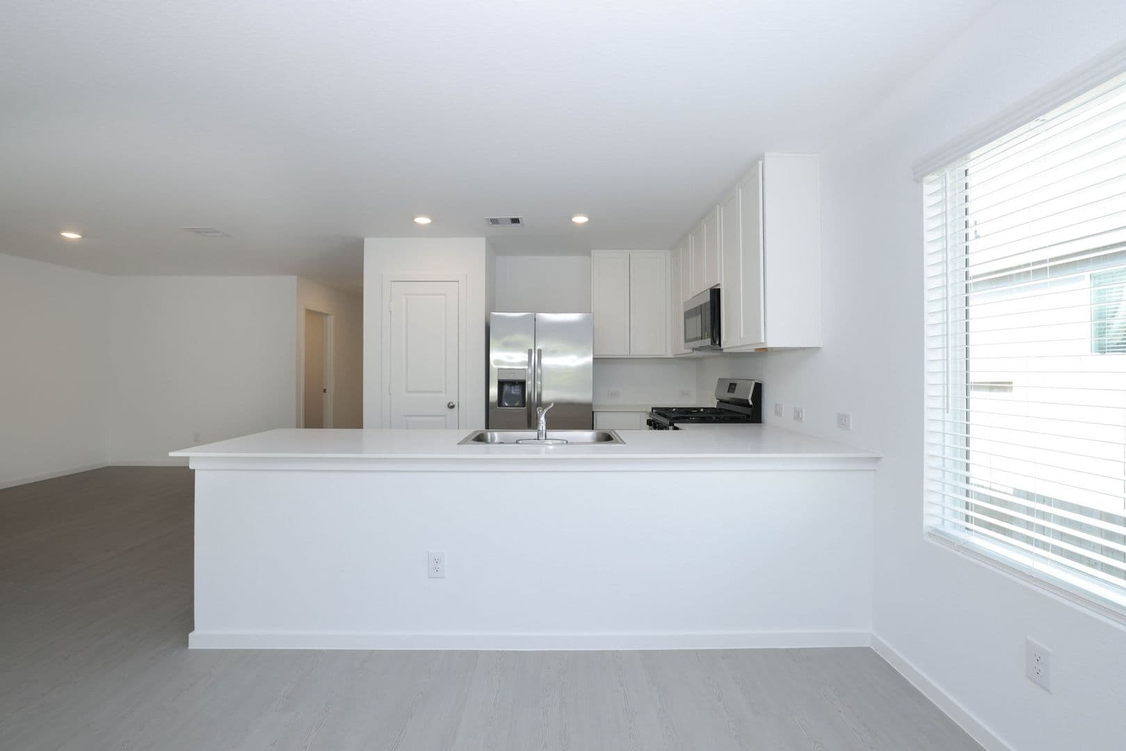 Cleveland House: 25596 Rose Creek Dr