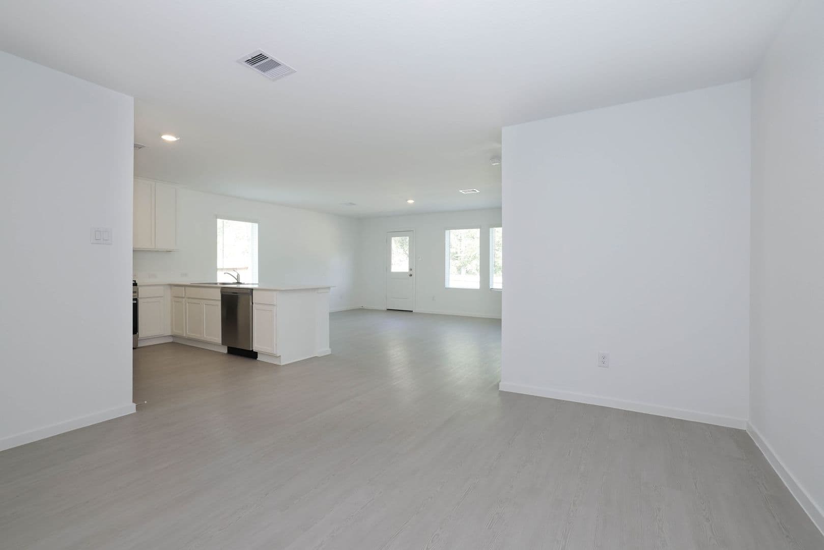 Cleveland House: 25596 Rose Creek Dr