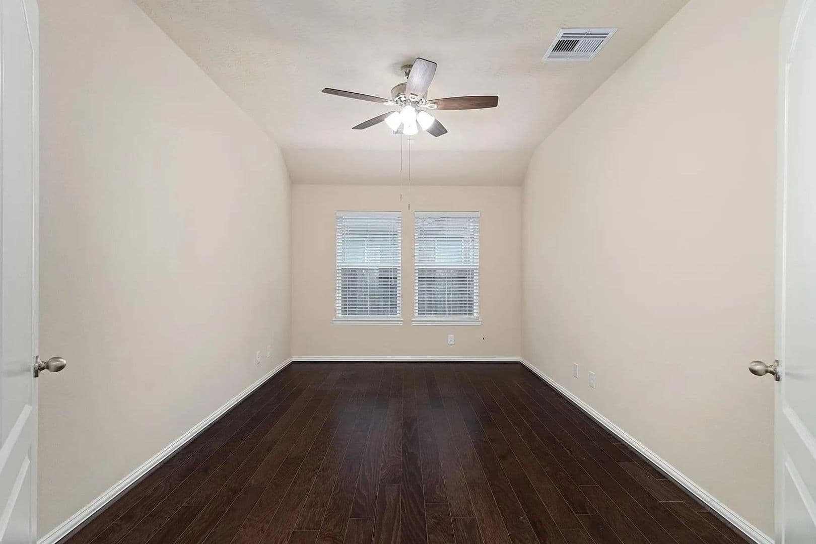 Hockley House: 16007 David Hill Lane