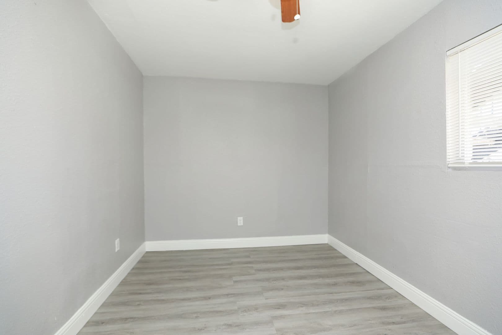 Houston House: 8127 Colonial Ln Unit 2