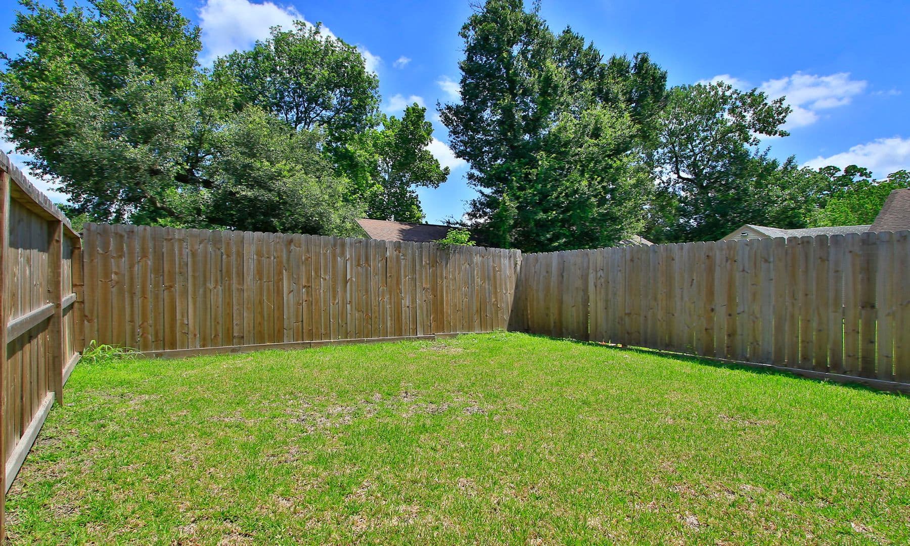 Houston House: 4337 Faulkner St