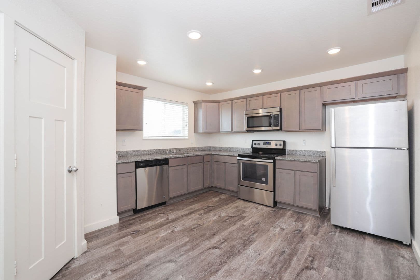Spring House: 21155 Gosling Rd 14-D