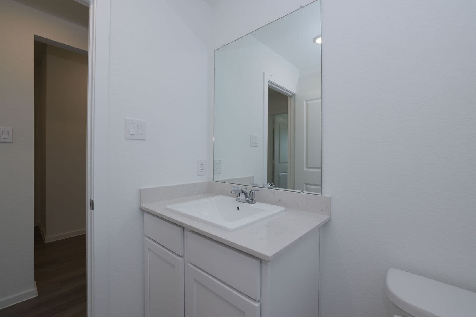 Magnolia House: 40618 Balsam Run Ln.