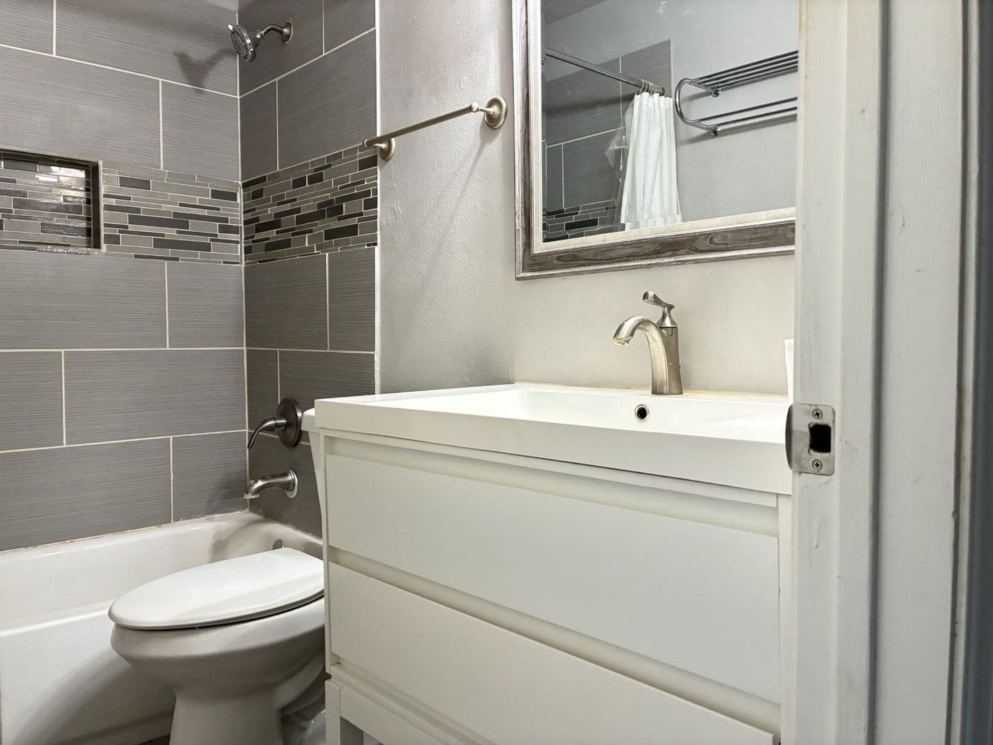 Houston House: 7510 Shady Villa Lane #22