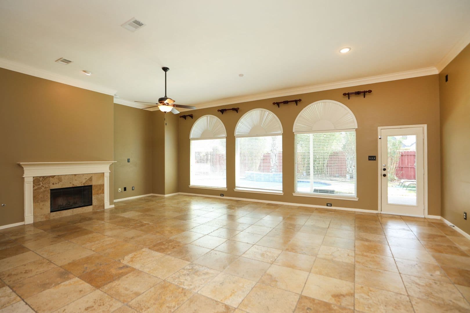 Katy House: 2215 Dorman Ct.