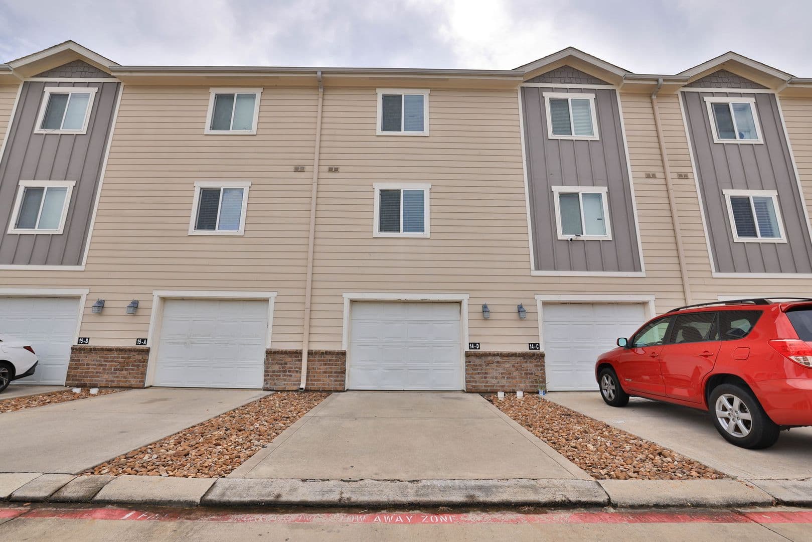 Spring House: 21155 Gosling Rd 14-D