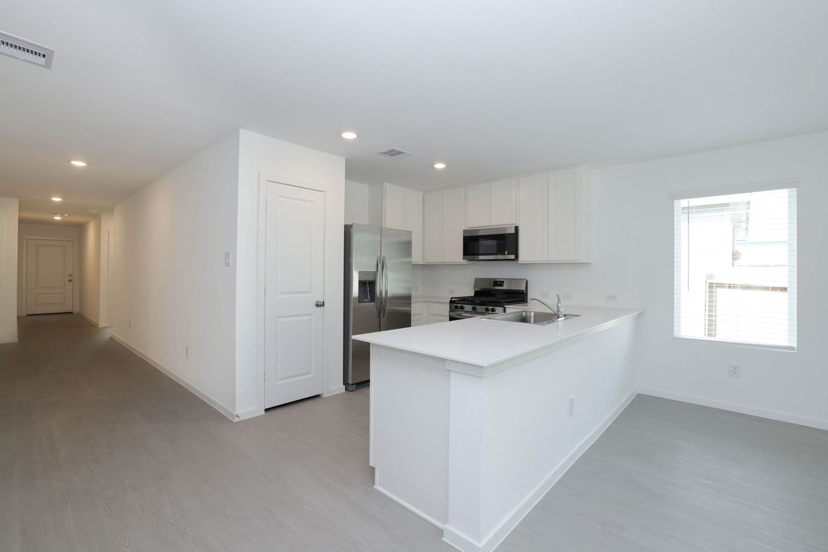 Cleveland House: 25596 Rose Creek Dr