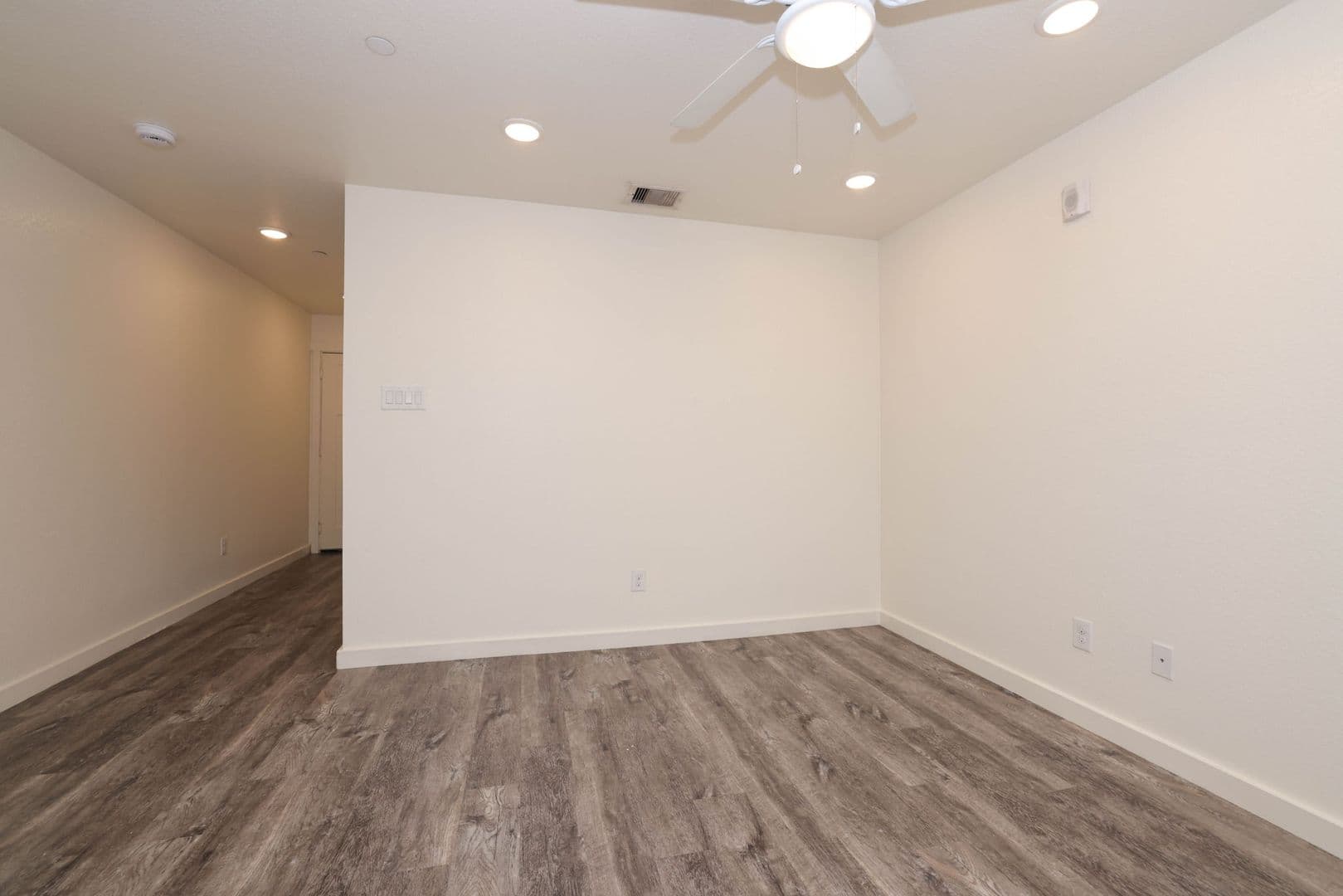 Spring House: 21155 Gosling Rd 46C
