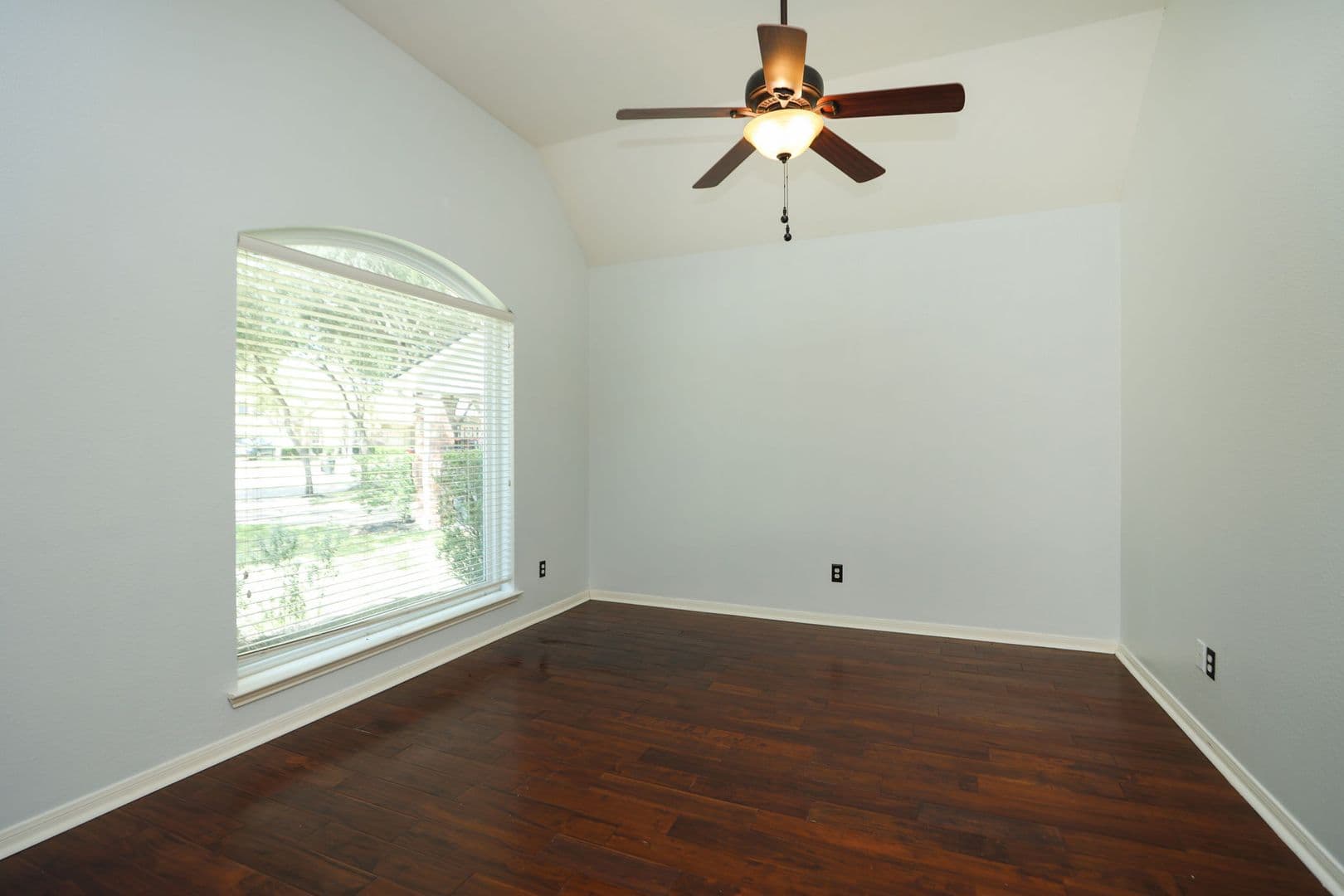 Katy House: 2215 Dorman Ct.