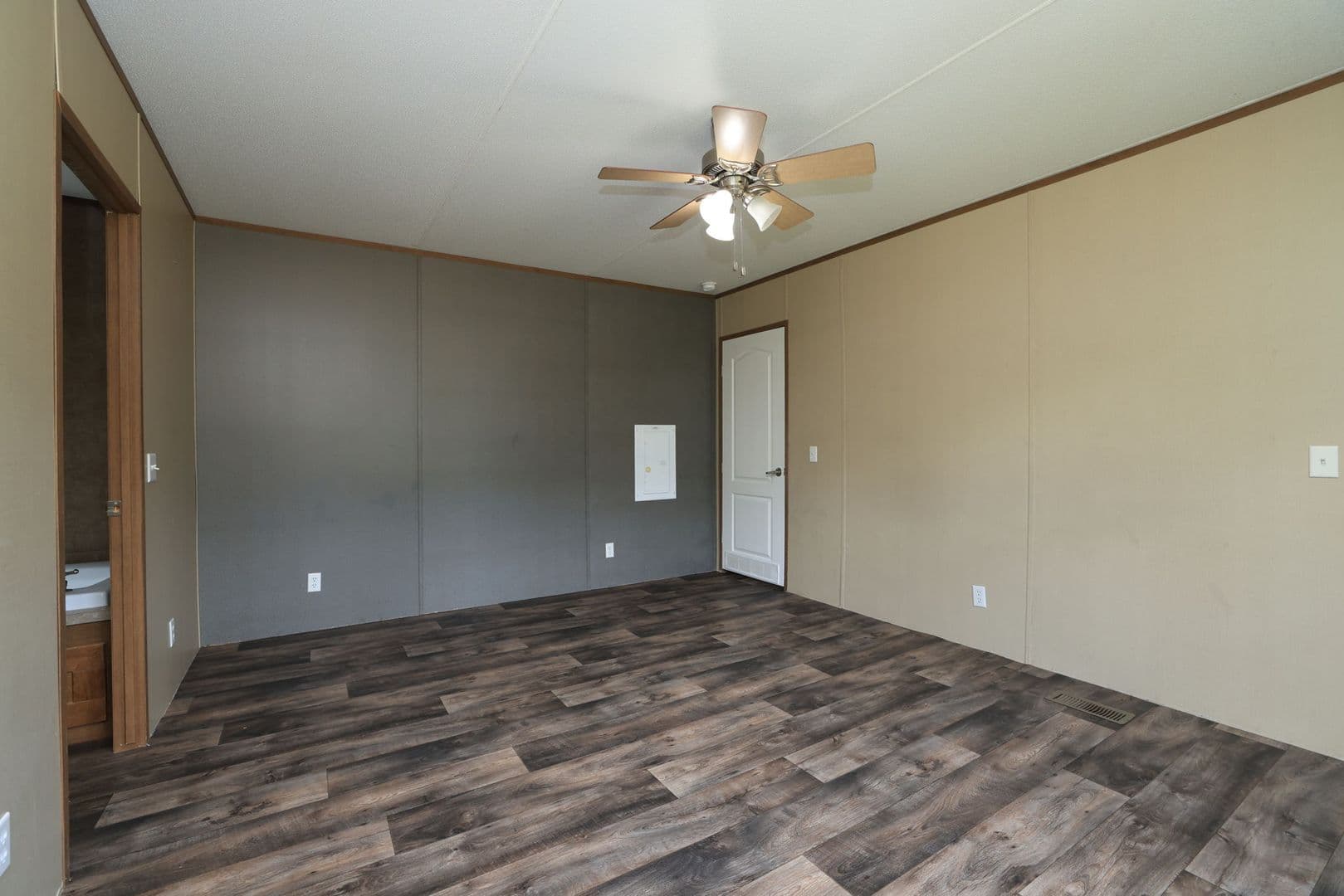 Magnolia House: 33940 Ansley Rd