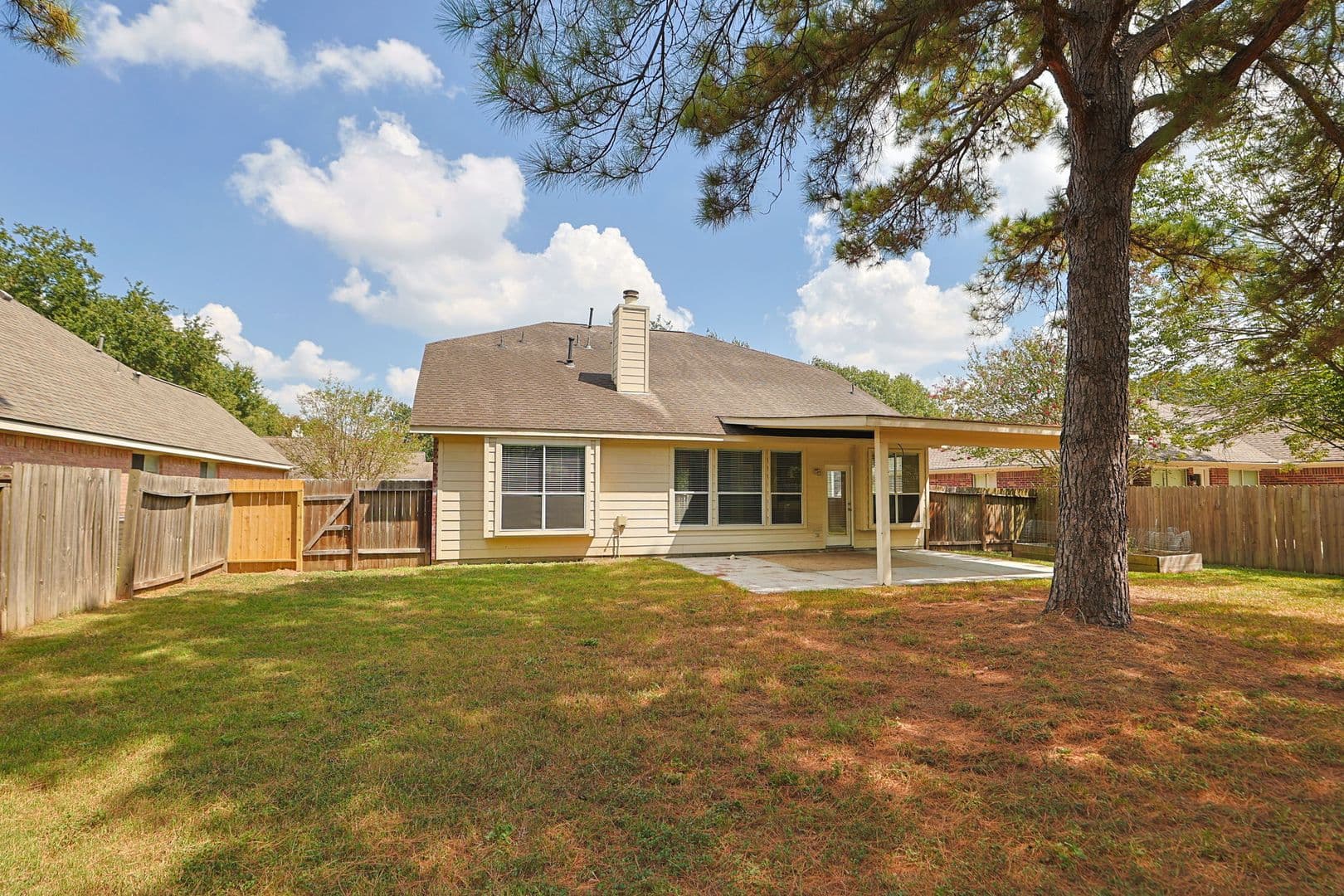 Houston House: 14707 Concord Grove