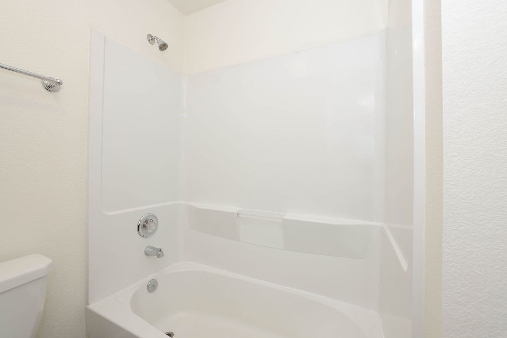 Spring House: 21155 Gosling Rd 46C